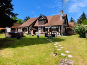 La demeure du Cerf gîte de charme privatif 6P en Sologne Jacuzzi Piscine chauffée sud Orléans Beauval